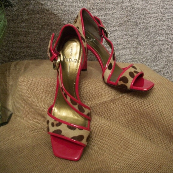 Meet your Posher, Janet - Picture 5 of 5